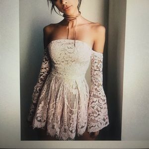 Katri lace romper